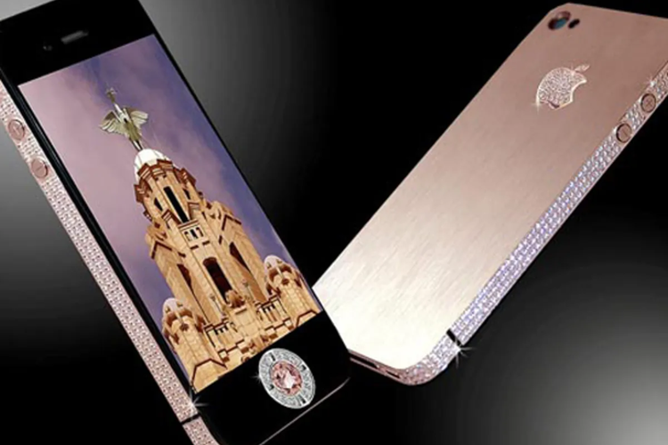 smartphone, 10 Smartphone Super Mahal yang Pernah Dijual, Falcon Supernova iPhone 6 Pink Diamond - Rp 810,82 miliar, iPhone 5 Black Diamond - Rp 250,77 miliar, iPhone 4S Elite Gold - Rp 157,15 miliar, iPhone 4 Diamond Rose - Rp 133,74 miliar, Goldstriker iPhone 3GS Supreme - Rp 53,50 miliar, iPhone 3G King’s Button - Rp 41,79 miliar, Diamond Crypto Smartphone - Rp 21,73 miliar, Goldvish Le Million - Rp 16,72 miliar, Gresso Luxor Las Vegas Jackpot - Rp 16,72 miliar, Goldvish Revolution - Rp 8,16 miliar