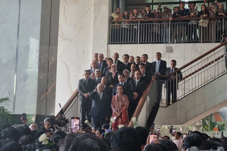 Sri Mulyani, Sri Mulyani pamit dari Kemenkeu, sri mulyani lengser, sri mulyani semarang, Sri Mulyani Pulang ke Semarang: Bapak Ibu, Saya Sudah Menyelesaikan Tugas Negara...