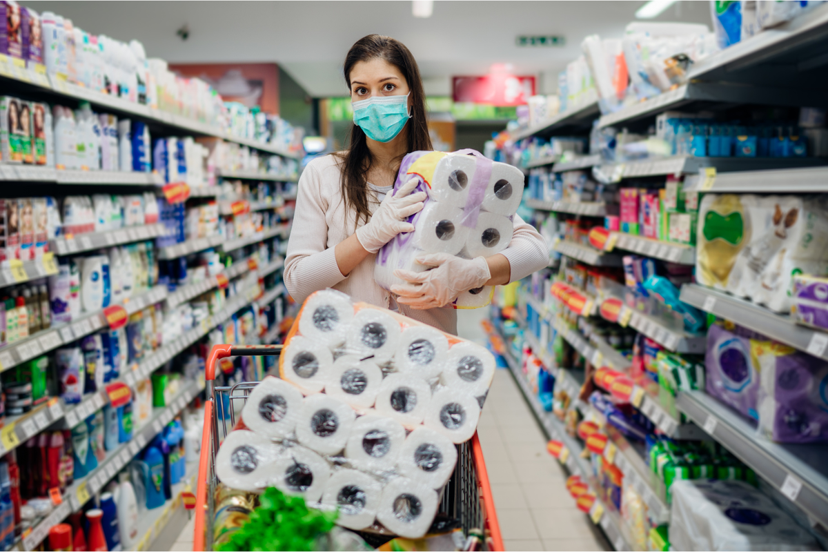 Hong Kong, panic buying, topan ragasa, Ragasa, Hong Kong Bersiap Menghadapi Topan Super Ragasa: Warga Panik Belanja Besar-besaran, Kegaduhan di Supermarket dan Pasar Tradisional, Supermarket di Shenzhen Juga Terdampak, Hong Kong Bersiap Menghadapi Topan Super Ragasa, Peringatan Cuaca dan Langkah Antisipasi
