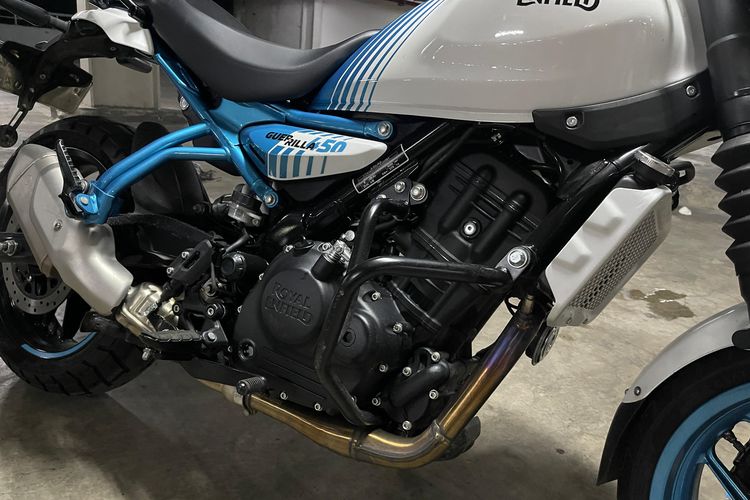 motor naked, Royal Enfield, tes lengkap, Royal Enfield Guerrilla 450, royal enfield, Tes lengkap Royal Enfield Guerrilla 450, Tes Lengkap Royal Enfield Guerrilla 450, Desain sampai Biaya Servis, Desain Royal Enfield Guerrilla 450, Spesifikasi dan Fitur Royal Enfield Guerrilla 450, Rasa Berkendara Royal Enfield Guerrilla 450, Biaya Kepemilikan Royal Enfield Guerrilla 450