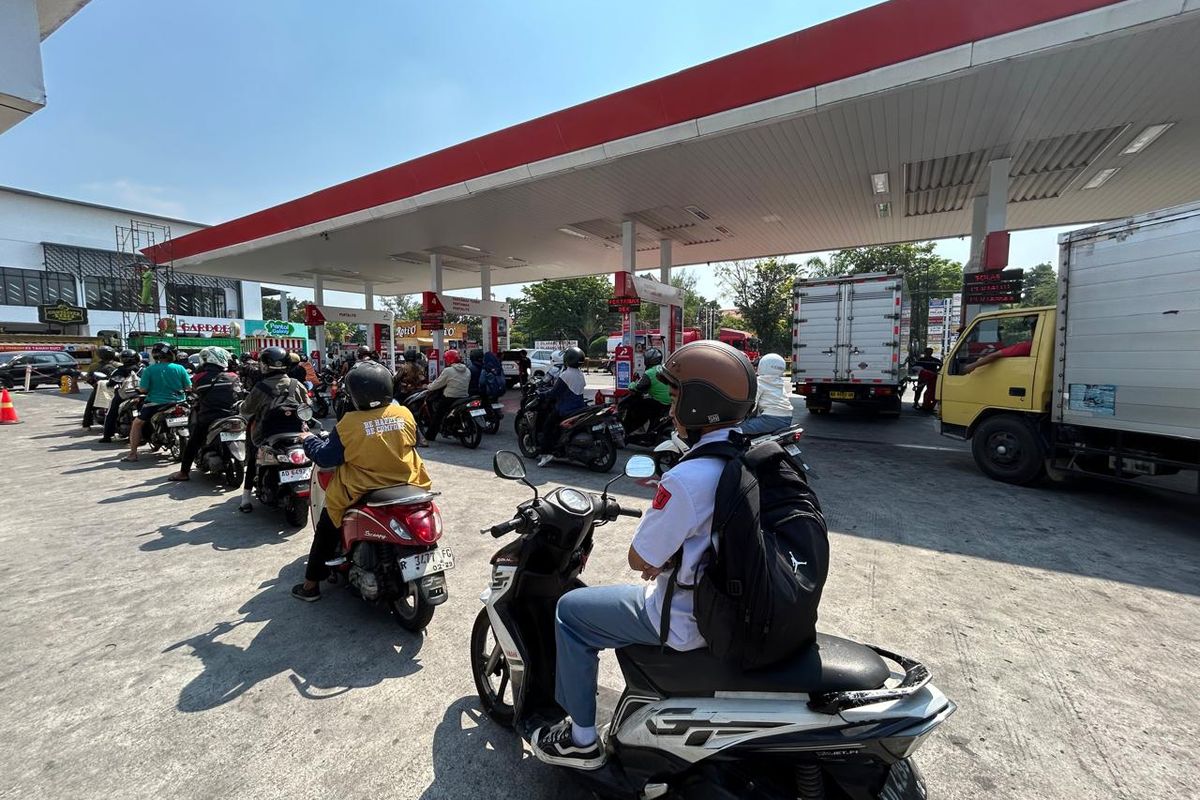 Pertalite, BBM subsidi, pembatasan Pertalite, Pembelian Pertalite Maksimal Rp 50.000 per Kendaraan? Pertamina Buka Suara