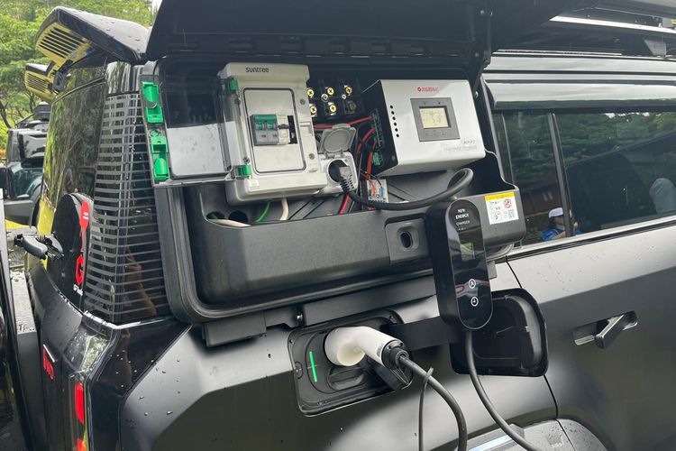 panel surya, Chery J6, mobil listrik chery, Modifikasi mobil listrik, Biaya Modif Panel Surya di Mobil Listrik Chery J6 Tembus Rp 100 Juta
