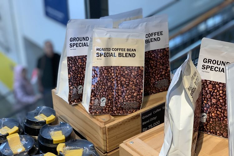 Mikael Jasin, biji kopi, IKEA Indonesia, Rahasia Bikin Kopi Enak di Rumah ala Barista Juara Dunia, Ini Tipsnya, Pilih biji kopi sesuai selera, Pilih jenis susu sesuai kebutuhan, Gunakan takaran yang tepat, Pastikan suhu air panas sudah tepat