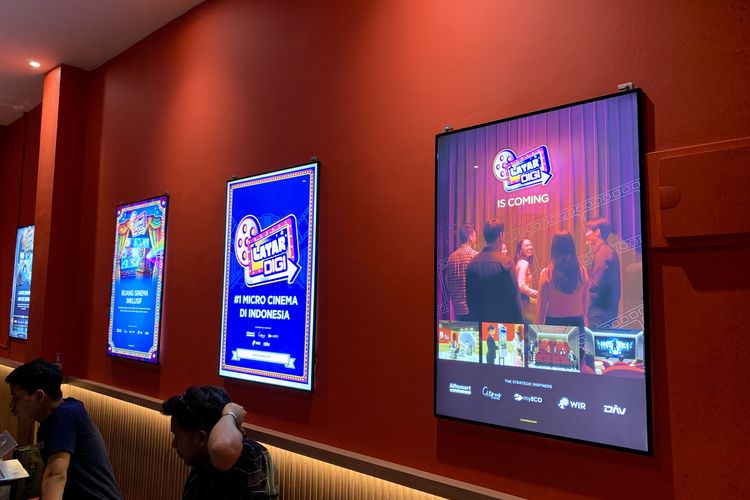 bioskop mini Alfamart, Bioskop Alfamart di Gading Serpong Resmi Dibuka, Tiketnya Rp 15.000, Bioskop Alfamart dibuka, Berapa harga tiket nonton bioskop Alfamart?, Film apa saja yang ada di bioskop Alfamart?, Target 50 bioskop mini Alfamart, Pengalaman saya di bioskop Alfamart