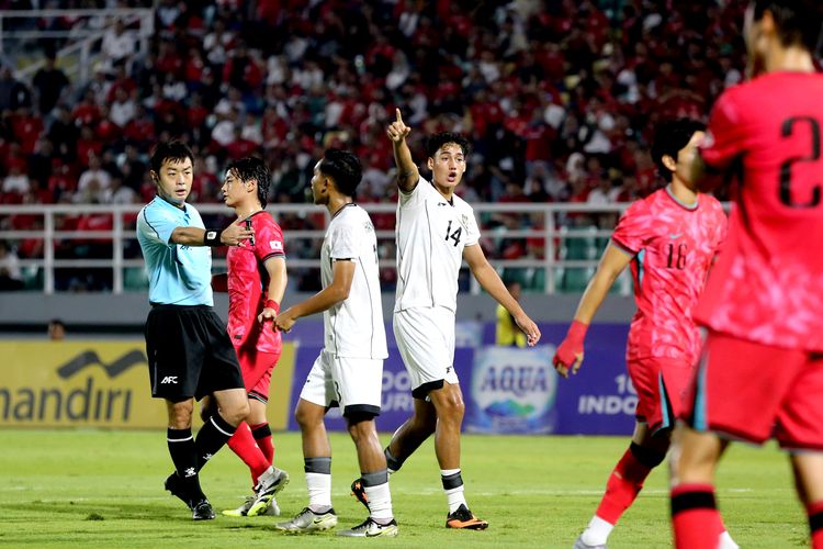 Timnas U23 Indonesia, timnas U23 Indonesia vs Korea Selatan, Gerald Vanenburg, kualifikasi piala asia u23 2026, Pandangan Pelatih Timnas Korsel Soal Timnas U23 dan Pentingnya Menit Bermain