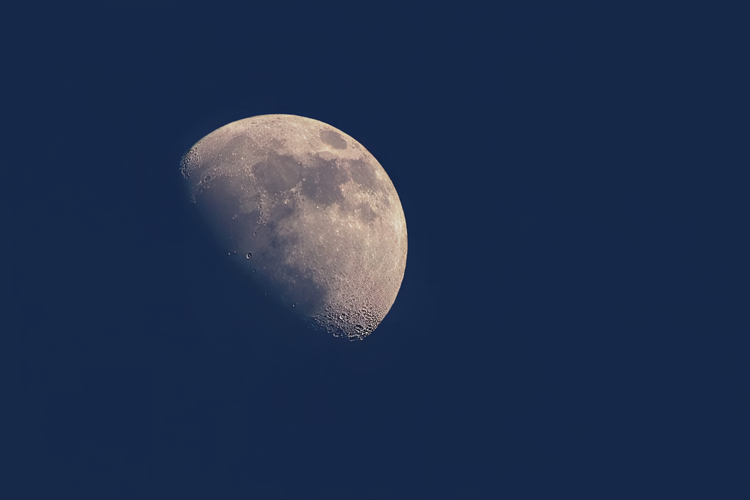 bulan purnama, bulan biru, Blue Moon, Fenomena Blue Moon 2026, Benarkah Warna Bulan Jadi Biru?