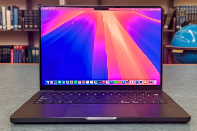 apple, macbook pro, layar sentuh, bocoran, Macbook, Mark Gurman, Layar MacBook Pro Bakal seperti iPad?