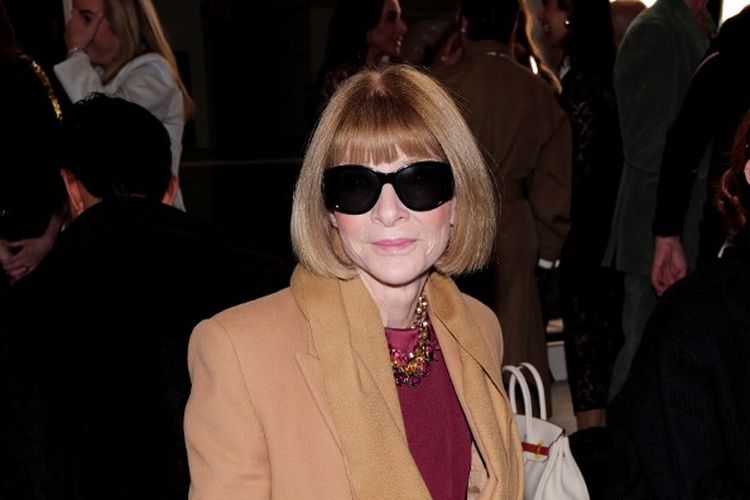 Anna Wintour, anna wintour adalah, anna wintour met gala, anna wintour siapa, anna wintour vogue, kenapa anna wintour, Kenapa Anna Wintour Selalu Pakai Kacamata Hitam? Ini Alasannya