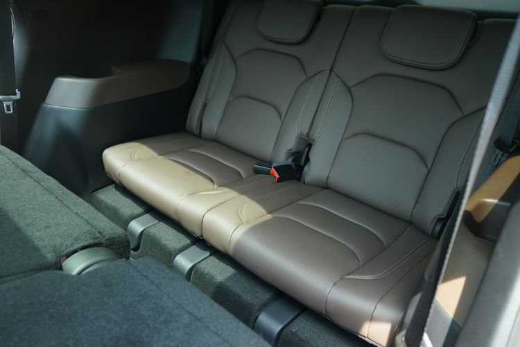 Eksion, kabin, interior, fitur, Bedah Tipis Interior Wuling Eksion, Pilihan Baru SUV 7-Seater