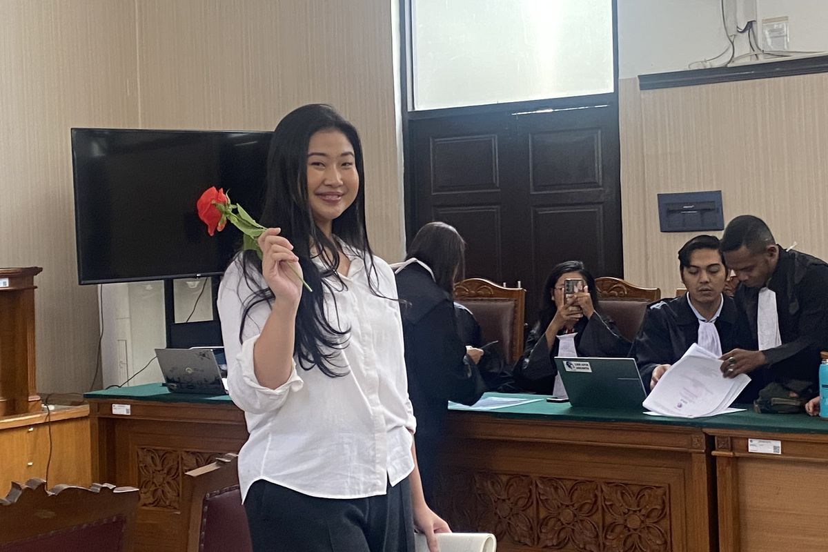Laras Faizati, Perjalanan Kasus Laras Faizati, Berawal dari Story Instagram hingga Divonis 6 Bulan Penjara, Vonis Pidana Pengawasan dan Langsung Bebas, Duduk Perkara, Bermula dari Tragedi Driver Ojol, Pembelaan Laras: Kritik Bukan Kriminal, Gugurnya Dakwaan Pasal Berlapis