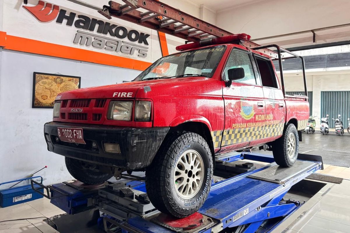 Donasi, Kabupaten Bekasi, Hankook, Produsen Ini Donasikan Ban untuk Operasional Kendaraan Layanan Publik