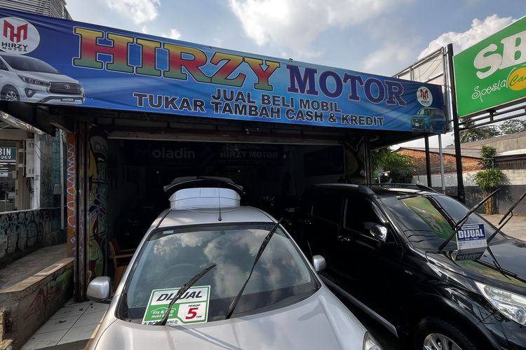 showroom, mobil bekas, mobil, Sentra Mobil Bekas Akses UI Depok Sepi, Banyak Showroom Tutup
