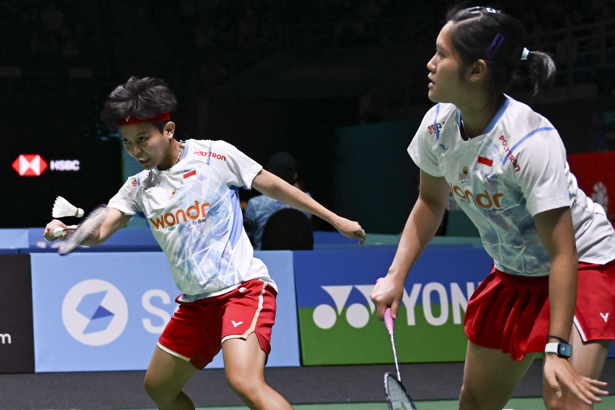 Sudirman Cup 2025, Indonesia vs Thailand, Lanny Tria Mayasari, Siti Fadia Silva Ramadhanti, piala sudirman 2025, sudirman cup 2025, Hasil Sudirman Cup 2025 Indonesia Vs Thailand 3-1, Lanny/Fadia Bawa Merah Putih ke Semifinal!