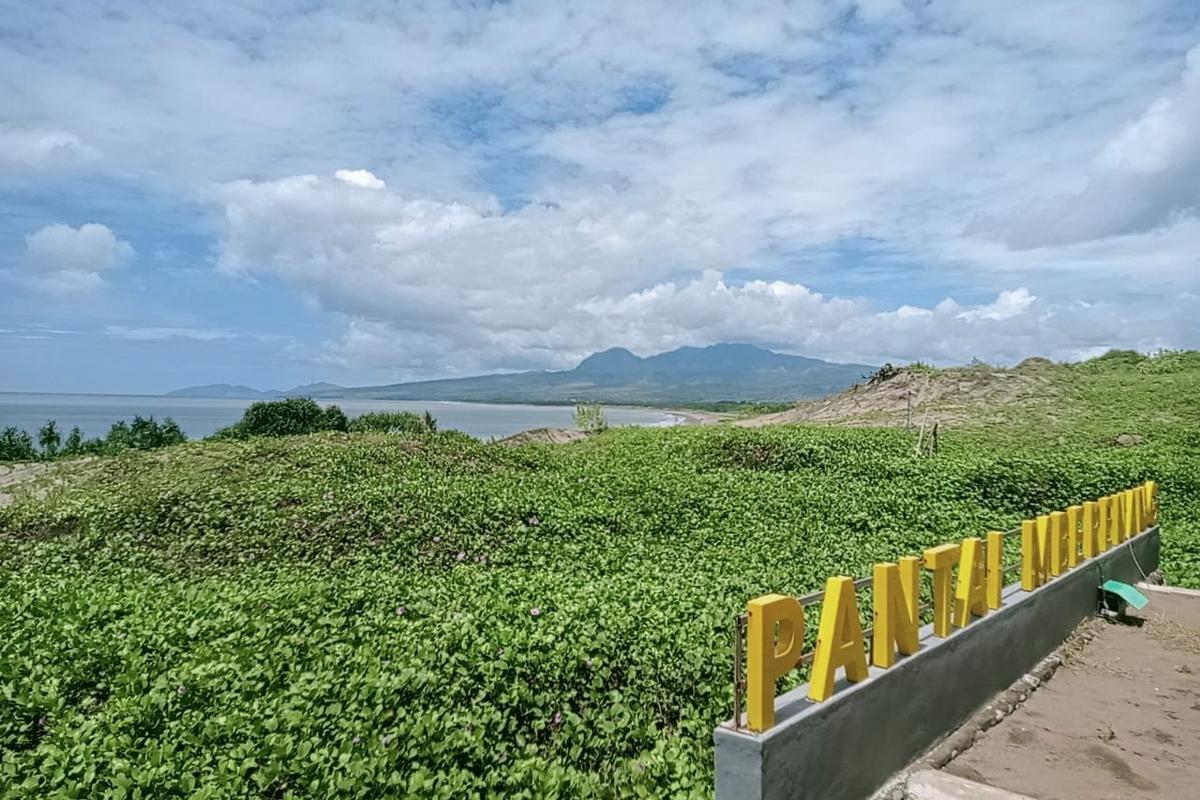 wisata, Pantai Mberenang, Labuan Bajo, lokasi wisata, Pantai Mberenang, Spot Wisata Baru di Labuan Bajo NTT