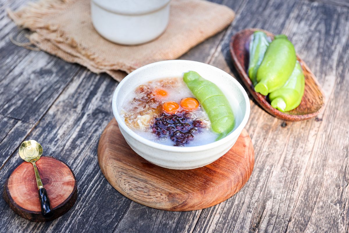 tips menyimpan es pisang ijo makassar, cara makan es pisang ijo, cara menyimpan es pisang ijo agar tahan lama, cara menyimpan es pisang ijo, cara menyimpan es pisang ijo seharian, Cara Simpan Es Pisang Ijo agar Tahan Seharian, Tips Langsung dari Penjual