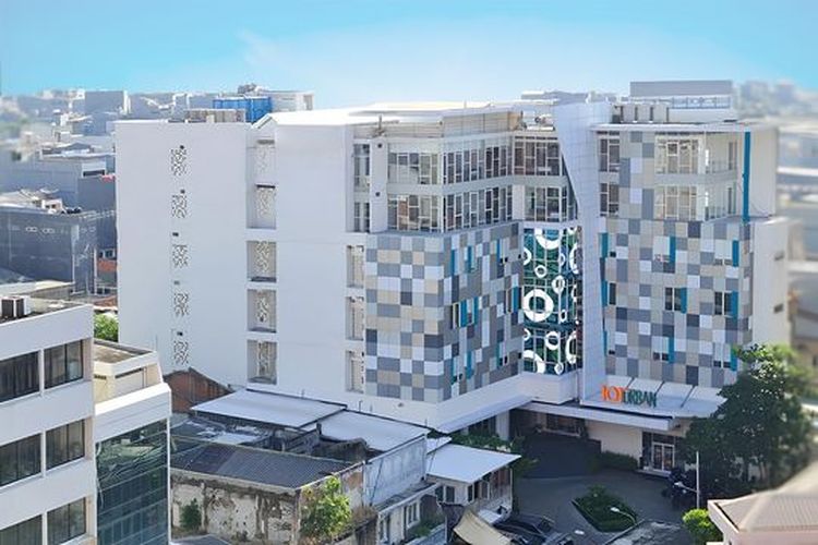 hotel, Jelajah Kuliner dan Sejarah Glodok Tak Cukup Sehari, Ini Pilihan Hotel di Sekitarnya, 1. Holiday Inn &amp; Suites Jakarta Gajah Mada, 2. Novotel Jakarta Gajah Mada, 3. Favehotel LTC Glodok, 4. 101 Urban Jakarta Glodok - Kota Tua, 5. The Jayakarta SP Jakarta Hotel &amp; Spa