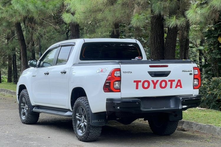Toyota, double cabin, biaya kepemilikan, Biaya Kepemilikan Toyota Hilux 2025, Pajak Tembus Rp 4 Jutaan