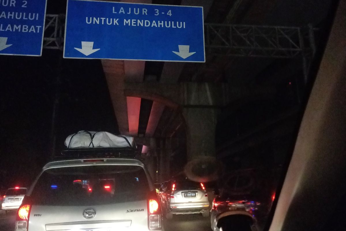mudik Lebaran 2025, cerita mudik lebaran, cerita mudik kena macet panjang, macet panjang mudik lebaran, macet mudik lebaran 2025, Cerita 3 Pemudik Kena Macet Parah, Total Perjalanan 24 Jam