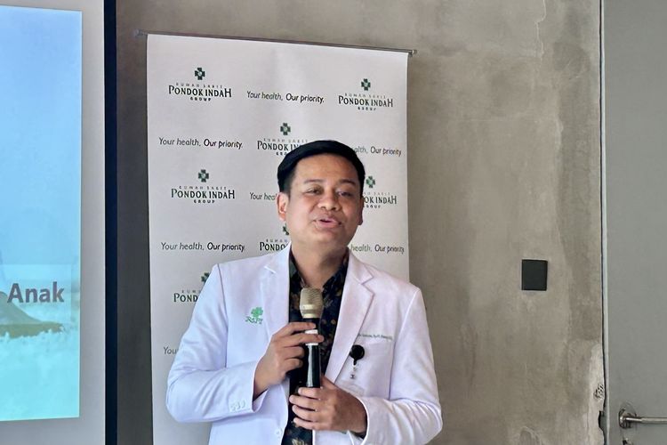 Vitamin D, Benarkah Kekurangan Vitamin D Bisa Menyebabkan Kaki Anak X dan O?, Peran vitamin D dan kalsium dalam pertumbuhan tulang, Proses evaluasi untuk memastikan penyebabnya, Berat badan dan early walker juga berpengaruh, Pentingnya memenuhi kebutuhan vitamin D harian