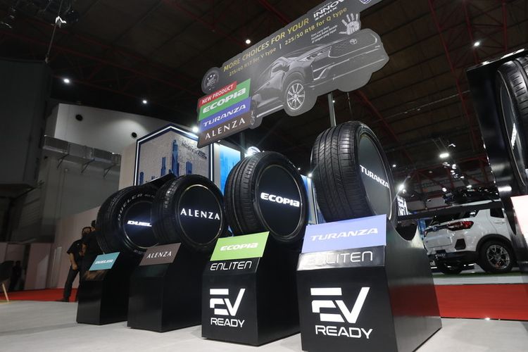 Bridgestone, hitam, Warna hitam, carbon, Rahasia di Balik Warna Hitam pada Ban Kendaraan