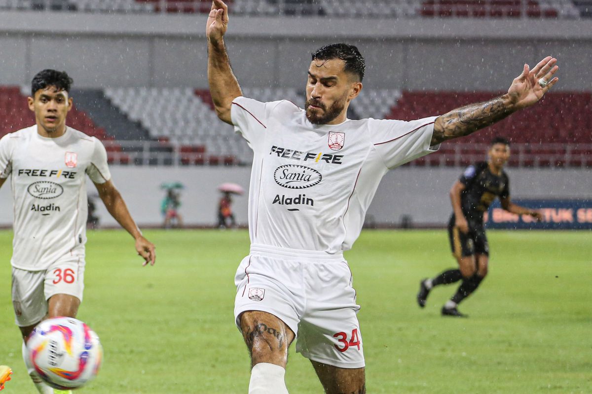 Persis, Jordy Tutuarima, Super League 2025-2026, Persis Solo, Liga 1, VVV Venlo, Liga Indonesia, Liga Belanda, Kontrak Pemain, Sepak Bola Indonesia, Jordy Tutuarima di Persis Solo sampai 2026, Tak Pindah ke Klub Belanda