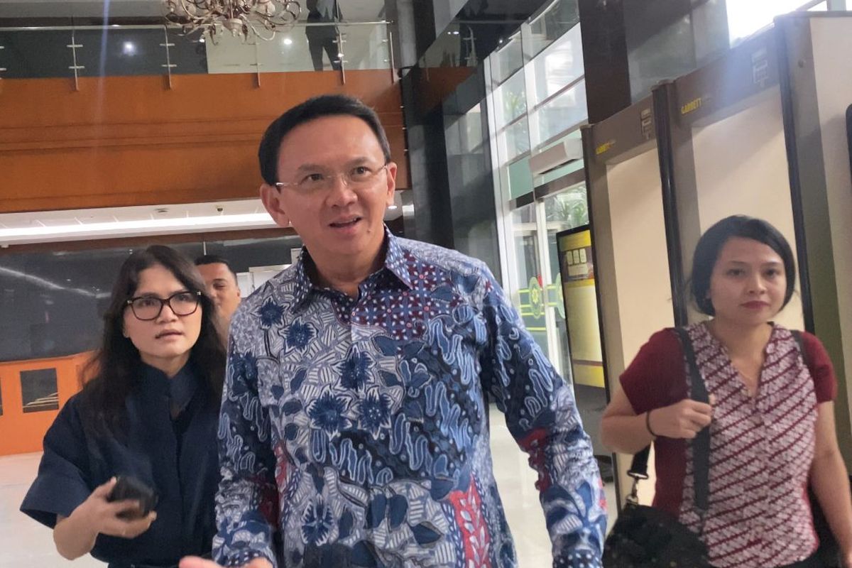 Ahok, Kesaksian Ahok di Sidang Korupsi Pertamina: Minta Posisi Dirut, Usulan Ditolak Jokowi, Ahok soroti kewenangan komut yang dibatasi, Pernah minta jabatan dirut ke Jokowi, Temuan penyimpangan pengadaan dan potensi penghematan, Rekomendasi pemecatan direksi hingga pilih mundur, Terkait perkara korupsi minyak mentah