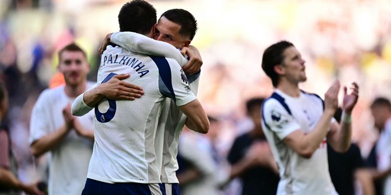 Premier League, Chelsea, West Ham, Sunderland, Tottenham Hotspur, Liga Inggris, Hasil dan Klasemen Akhir Liga Inggris: Chelsea Tak Lolos Zona Eropa, West Ham Degradasi