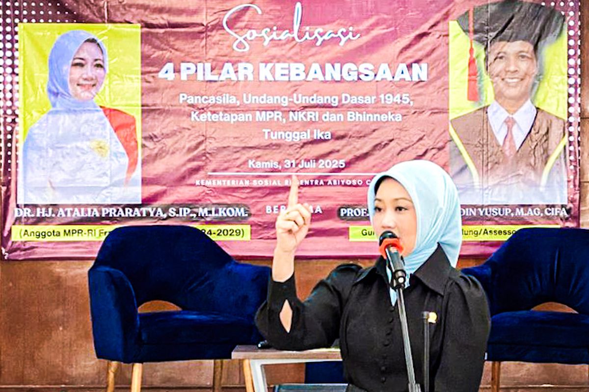 Komisi VIII DPR RI, Atalia Praratya, istri ridwan kamil, rombel 50 siswa, rombongan belajar 50 siswa, Istri Ridwan Kamil Kritik Rombel 50 Siswa: Pendidikan Bukan Soal Efisiensi Saja