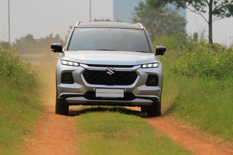 Grand Vitara, Suzuki Grand Vitara, Diskon Mobil, diskon mobil 2025, Diskon Suzuki Grand Vitara Nyaris Rp 70 Juta