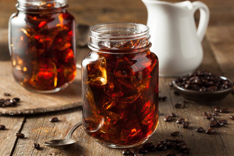 kopi, es kopi, cold brew, Es kopi, Cold brew, Es Kopi Vs Cold Brew, Mana yang Lebih Baik?