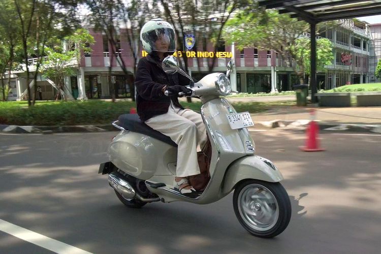 Vespa, Vespa Sprint 180, Vespa Primavera 180, skutik, Vespa Tahan Harga Sprint dan Primavera 180 Meski Dollar Naik