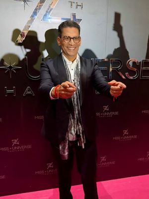 Omar Harfouch, Miss Universe 2025, juri Miss Universe 2025, juri Miss Universe, Romero Britto, Andrea Meza, Sharon Fonseca, Ismael Cala, Saina Nehwal, miss universe 2025, omar harfouch, juri miss universe 2025, juri miss universe, daftar juri miss universe 2025, ismael cala, louie heredia, sharon fonseca, romero britto, Daftar Juri Miss Universe 2025, Usai Beberapa Juri Mengumumkan Mundur, 1. Romero Britto, 2. Andrea Meza   Miss Universe 2025 jadi sorotan setelah beberapa juri, termasuk Omar Harfouch, mundur. Ini daftar juri resmi yang tetap hadir di final., 3. Sharon Fonseca, 4. Ismael Cala, 5. Louie Heredia, 6. Saina Nehwal, 1. Omar Harfouch, 2. Claude Makélélé, 3. Camilla di Borbone