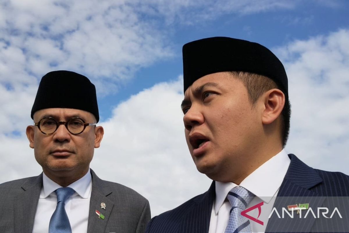 upacara 17 Agustus, Teddy Indra Wijaya, pandang istana 2025, Pandang Istana, pandang istana go id, Siap-siap, War Tiket Upacara di Pandang Istana Dibuka Kembali Besok, Pendaftaran War Tiket Dibuka Lagi Besok Pukul 10.00 WIB, Situs Langsung Padat dalam Hitungan Detik, Kuota Terbatas, Antusiasme Tak Terbendung, 80 Persen Undangan untuk Masyarakat Umum, Pemerintah Pertimbangkan Tambah 2.000 Kursi Lagi, War Undangan Pandang Istana: Siapkan Jaringan dan Data Diri, Lokasi dan Waktu Pelaksanaan Upacara 17 Agustus 2025