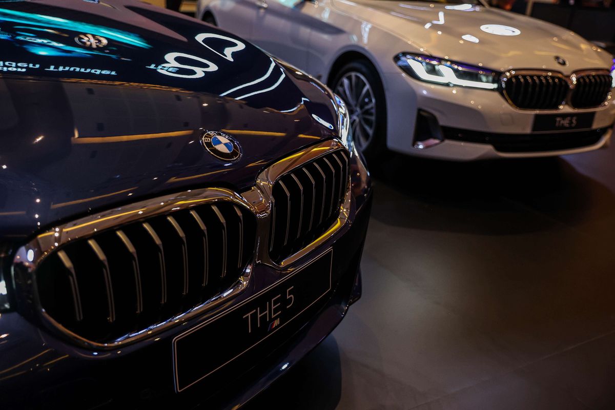 BMW Group Indonesia, merek otomotif China, strategi harga agresif, portofolio elektrifikasi, Persaingan Mobil China di Indonesia: BMW Tetap Premium