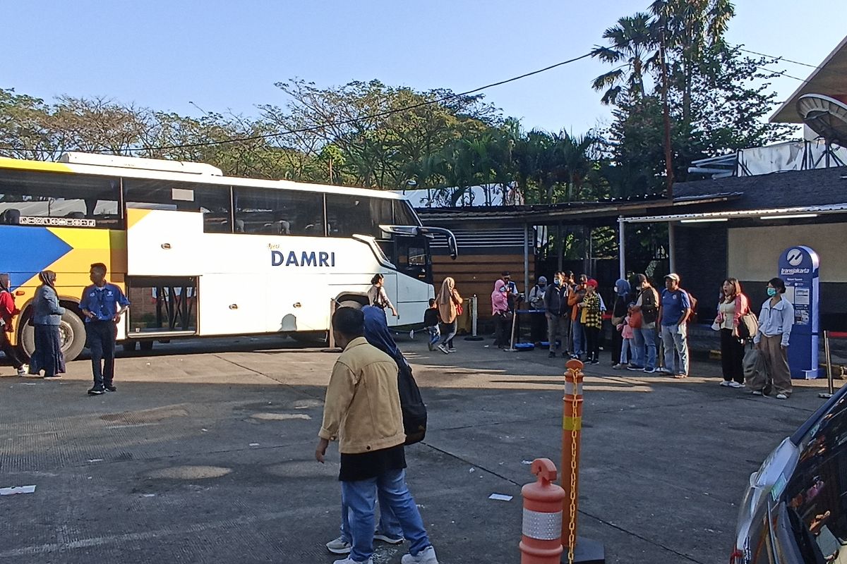 bus Transjabodetabek, Halte Bus Tranjabodetabek Masih Minim: Keterbatasan Anggaran Daerah