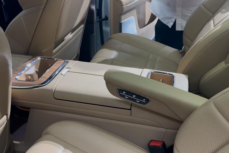REEV, Deepal S09, Range Extended Electric Vehicle, Changan, Jumpa Changan Deepal S09, SUV Hybrid Penantang Palisade, Interior dan Kenyamanan, Fitur Unggulan, Performa dan Efisiensi REEV, Kesimpulan