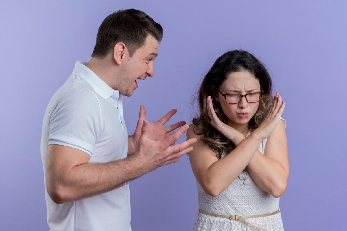 toxic relationship, hubungan toxic adalah, cara memutus hubungan toxic, bahaya hubungan toxic, insecure attachment, Mengapa Seseorang Sulit Lepas dari Hubungan Toxic? Ini Kata Psikiater
