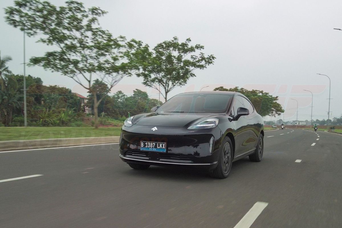 Hyptec HT, mobil listrik, otomotif, cicilan mobil, GAC Aion, Simulasi Kredit Mobil Listrik Hyptec HT