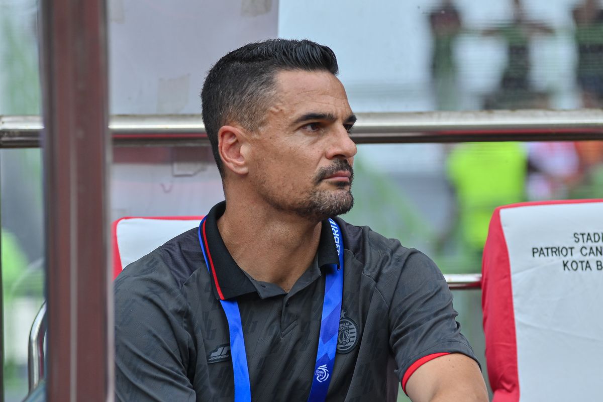 Persija, Carlos Pena, Persebaya, Persija vs Persebaya, persija, Liga 1, Liga 1 2024-2025, Persija Puasa Kemenangan, Carlos Pena Tak Cemaskan Pemecatan