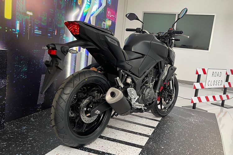 Yamaha New MT-25, Sirkuit Mandalika, motor naked sport, sirkuit mandalika, performan handal, Mengulik Spesifikasi Yamaha MT-25: Motor Sport Terbaru di Mandalika, Pengalaman Berkendara MT-25 di Sirkuit Mandalika, Desain Agresif dengan Kesan Modern, Performa Tangguh untuk Pengendara Pemula, Spesifikasi Lengkap Yamaha New MT-25