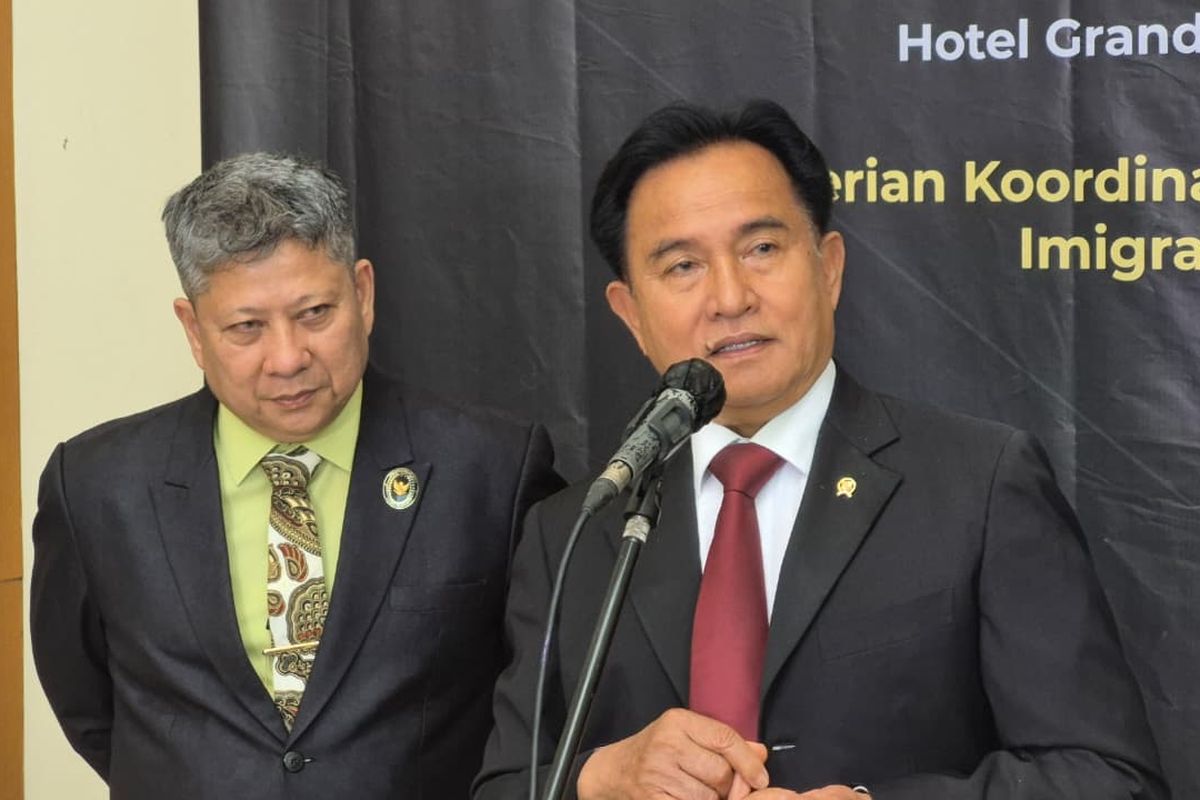 Yusril Ihza Mahendra, Tom Lembong, Presiden Prabowo, abolisi tom lembong, menko kumham imipas, Menko Yusril soal Abolisi Tom Lembong: Presiden Koreksi karena Tak Ada Unsur Kesalahan dan Mens Rea