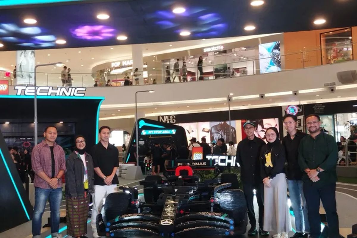 Replika mobil balap F1, pameran lego senayan city, kapan pameran lego senayan city, replika mobil balap f1, replika mobil balap f1 dari lego bricks, senayan city ada apa saja, Ada Replika Mobil F1 di Pameran LEGO Senayan City, Catat Tanggalnya