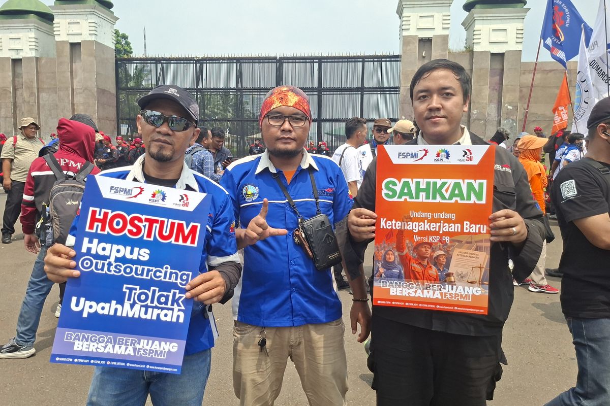 Hari Buruh, Rayakan May Day, 30 Ide Tulisan Poster Aksi Hari Buruh yang Kreatif dan Menggelitik, 1. Suara Kesejahteraan dan Upah Layak, 2. Kritik Kebijakan dan Regulasi, 3. Pesan Kreatif Milenial/Gen Z, 4. Solidaritas dan Kemanusiaan, 5. Singkat, Padat, Menghujam