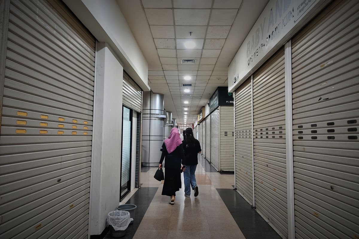 WTC Mangga Dua, wtc mangga dua jakarta utara, wtc mangga dua square, lapangan badminton wtc mangga dua, Kisah WTC Mangga Dua, Pedagang: Lorong-Lorong Sepi, Kayak Kuburan