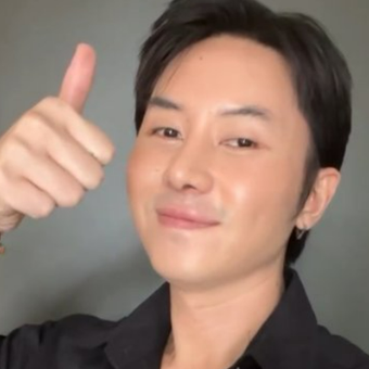 Denada, Asri Welas, Rafael Tan, operasi plastik, bedah plastik, tummy tuck, Deretan Selebritas Indonesia yang Menjalani Operasi Plastik pada 2025, 1. Denada , 2. Asri Welas, 3. Rafael Tan, 4. Gisella Anastasia, 5. Tengku Dewi Putri, 6. Ajun Perwira dan Jennifer Ipel, 7. Jordi Onsu