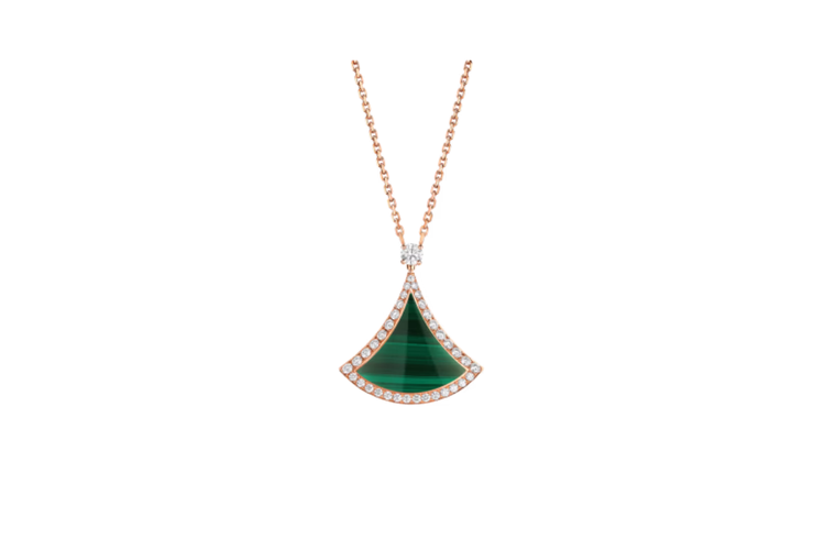 Luna Maya, Bvlgari, Maxime Bouttier, Kalung Luna Maya, Gelang Luna Maya, resepsi pernikahan, resepsi pernikahan luna maya, resepsi pernikahan luna maya di jakarta, kalung luna maya, perhiasan luna maya, gelang luna maya, Intip Perhiasan Luna Maya di Resepsi Pernikahan di Jakarta, Lebih dari Rp 1 Miliar