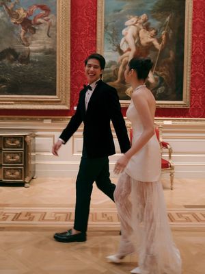 Syifa Hadju, 7 Gaya Prewedding Syifa Hadju dan El Rumi Terbaru, Nuansa Editorial, Elegan dengan Gaun Minimalis, Riasan Soft Glam yang Natural, Tatanan Rambut Sleek dan Klasik, Sentuhan Perhiasan High-End, Gaya Klasik El Rumi, Nuansa Romantis dan Intimate, Sentuhan Playful