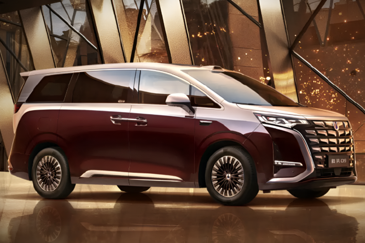 Denza D9, MPV listrik, Denza D9 dengan Blade Battery 2.0 Mulai Dijual Akhir Bulan Ini