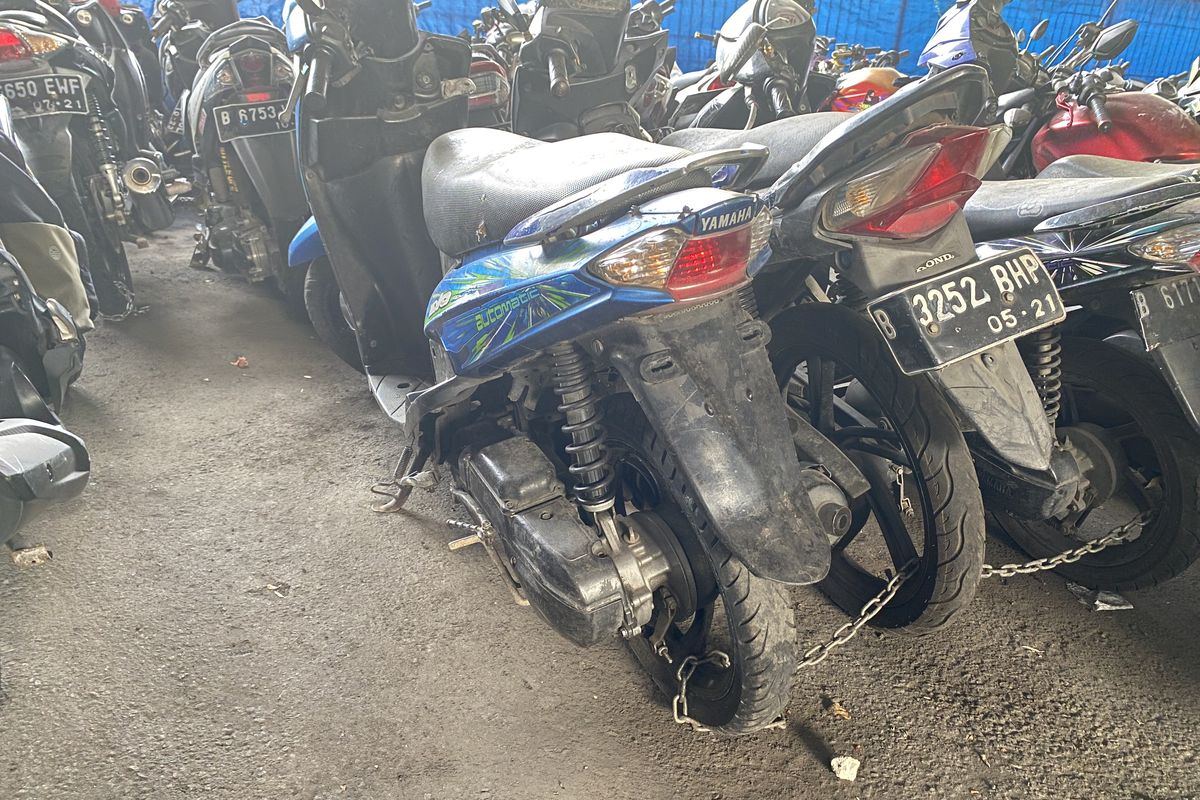 pelat nomor, Operasi Patuh, operasi patuh jaya 2025, copot pelat nomor, sanksi copot pelat nomor, sanksi melepas pelat nomor, Pengendara Sengaja Copot Pelat Nomor, Bisa Kena Denda Rp 500.000