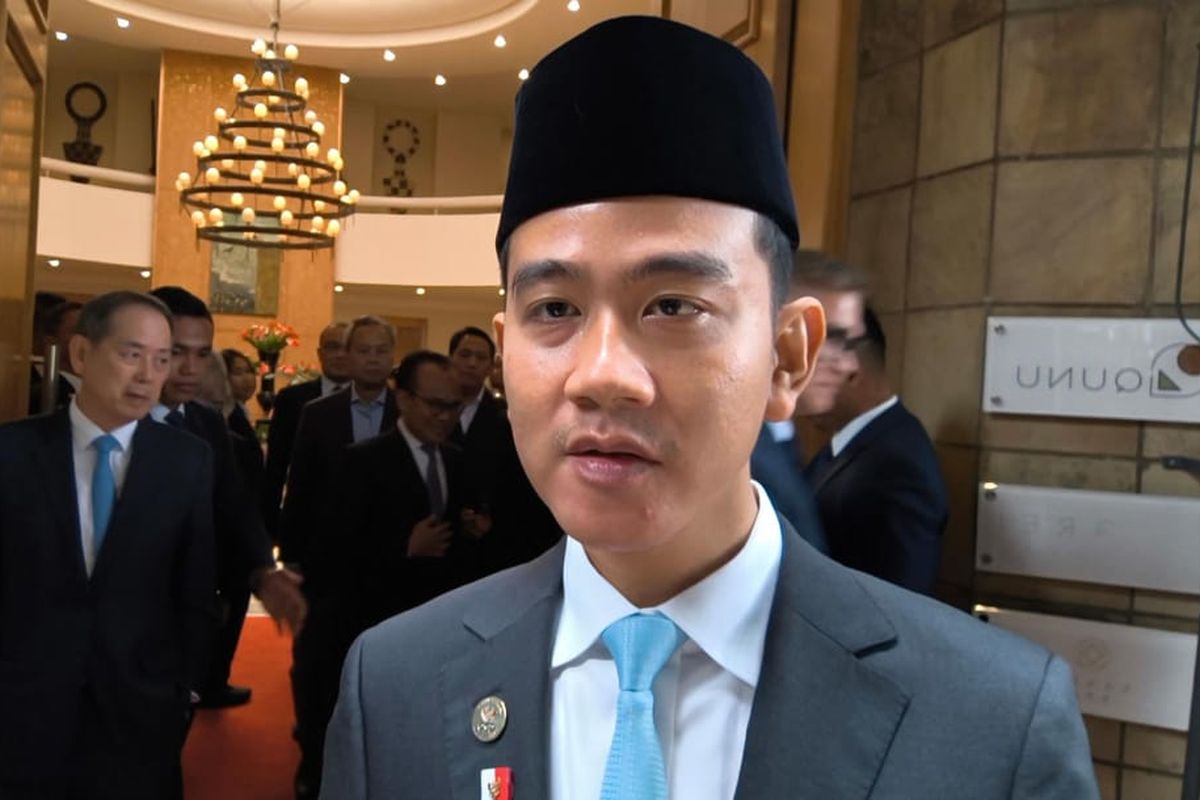 Mengenal Ptosis, Kondisi Mata Gibran di Materi Mens Rea Pandji Pragiwaksono yang Dikritik Tompi